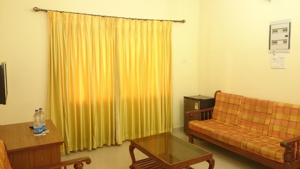 Saikunj Holiday Homes Candolim Room photo